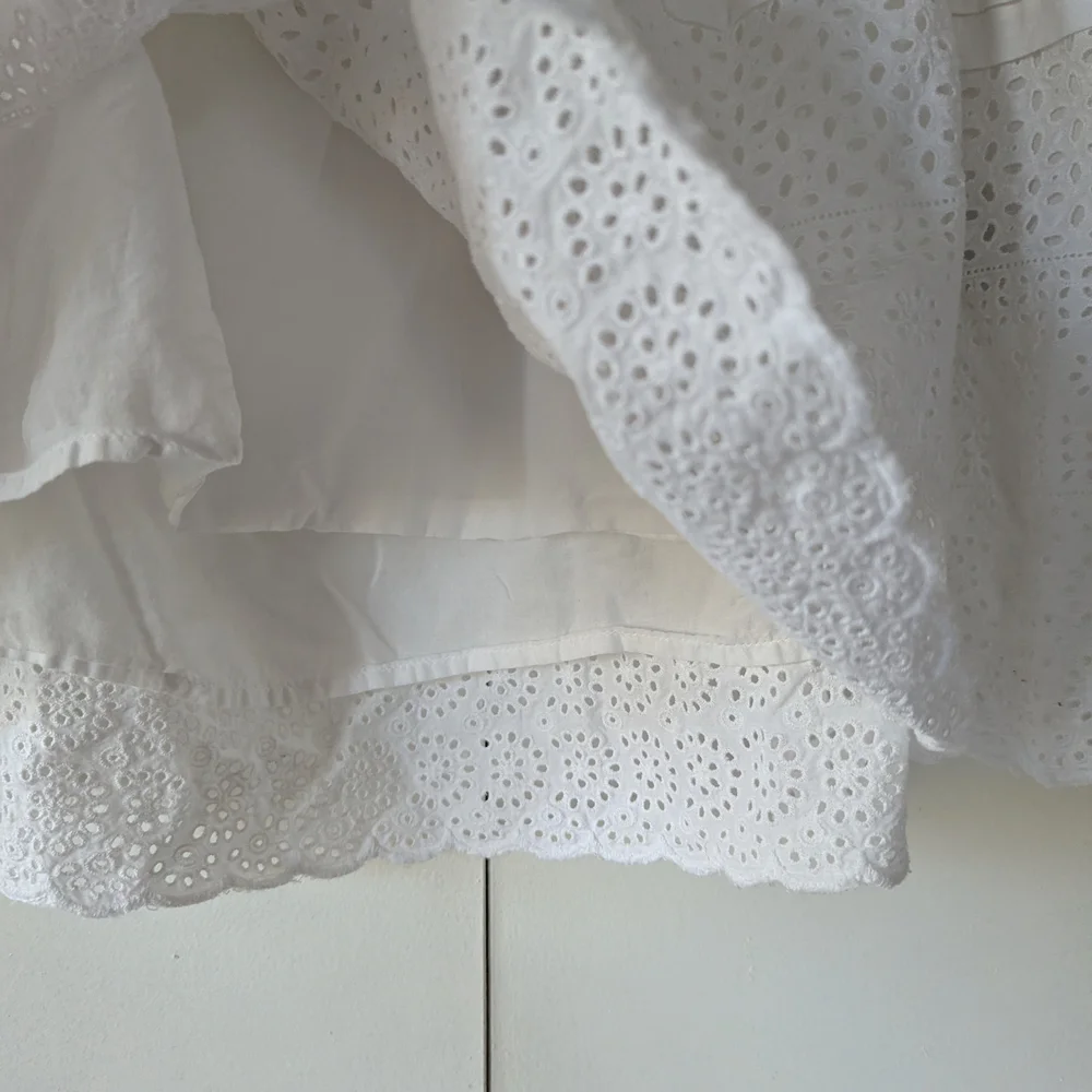 GAP White Embroidered Eyelet Skirt - Picture 3 of 8